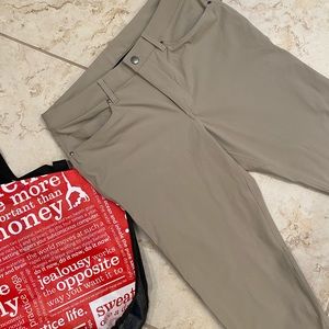Lululemon Mens ABC pant (size 32x32)  - Khaki